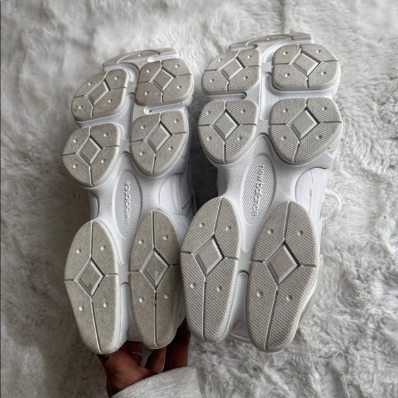 New Balance 9060 White Chunky Mesh & Leather Sneakers - Picture 3 of 5